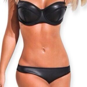 ISO! TRIANGL Black Neoprene 2 piece